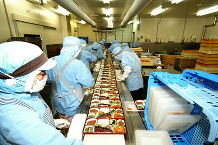 Tuyển 100 công nhân chế biến thực phẩm – Làm cơm hộp
